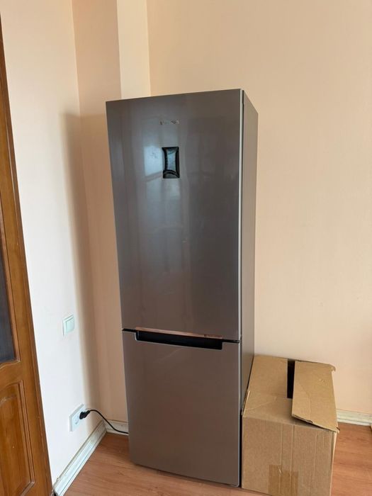 Продам холодильник Samsung