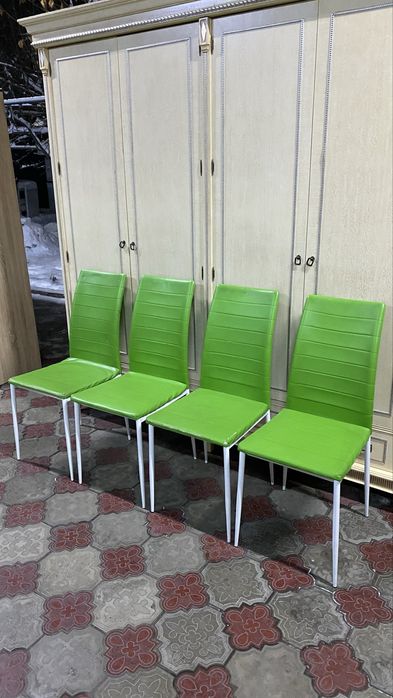 Продам Стулья 4 шт