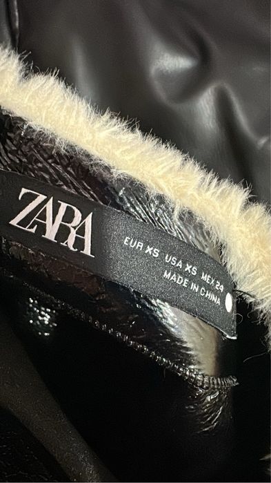 Яке с косъм на ZARA