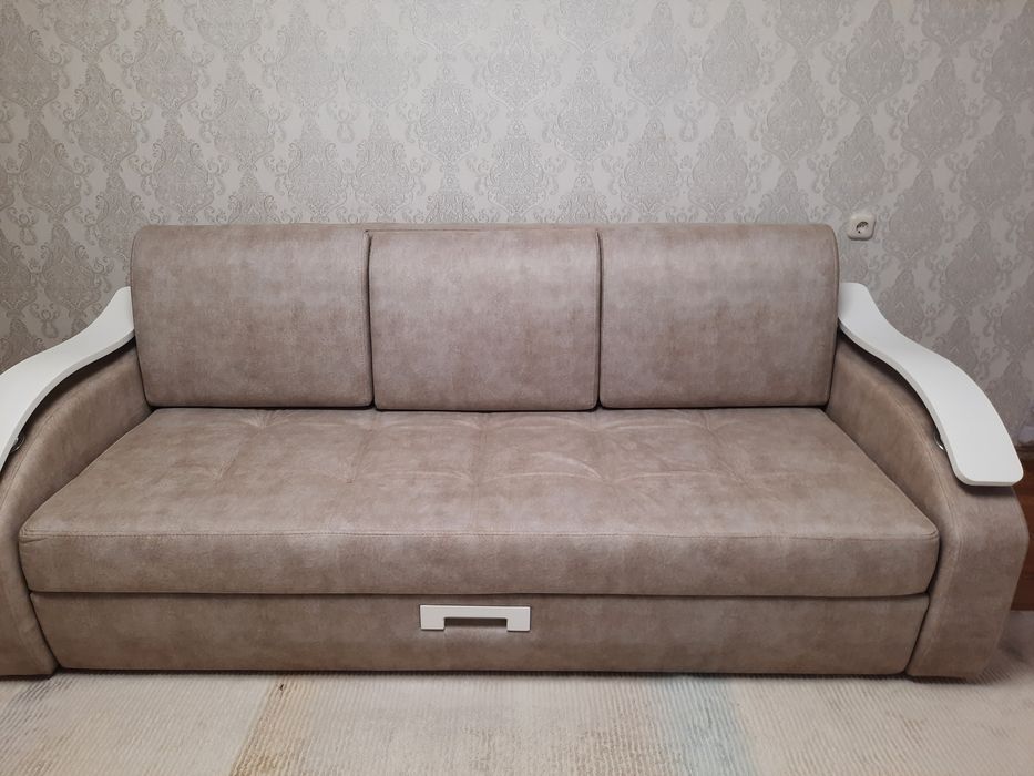 Диван сатылады.Продается диван