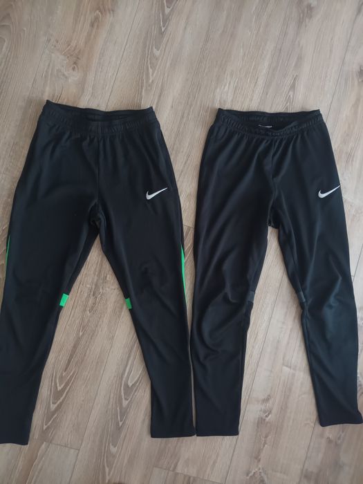 Долнище Nike размер L детски за момче