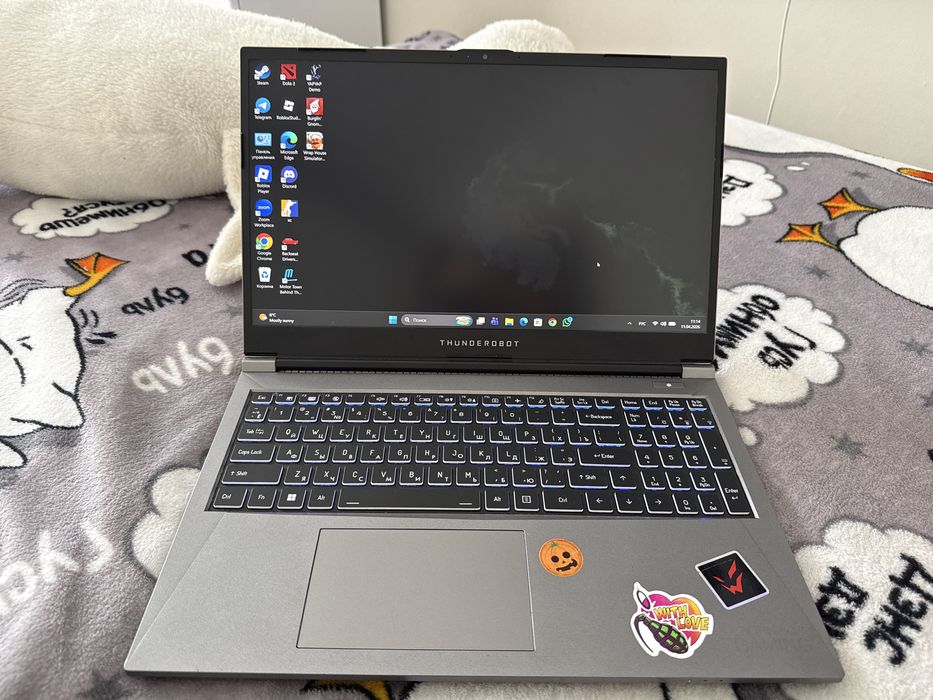 Продам ноутбук THUNDEROBOT