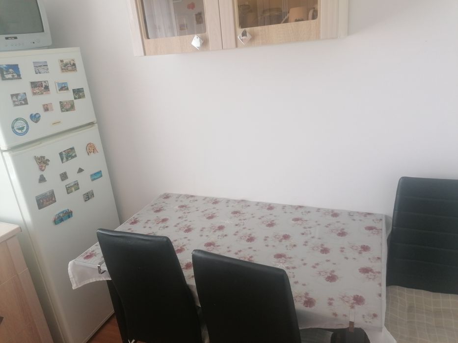Închiriez apartament