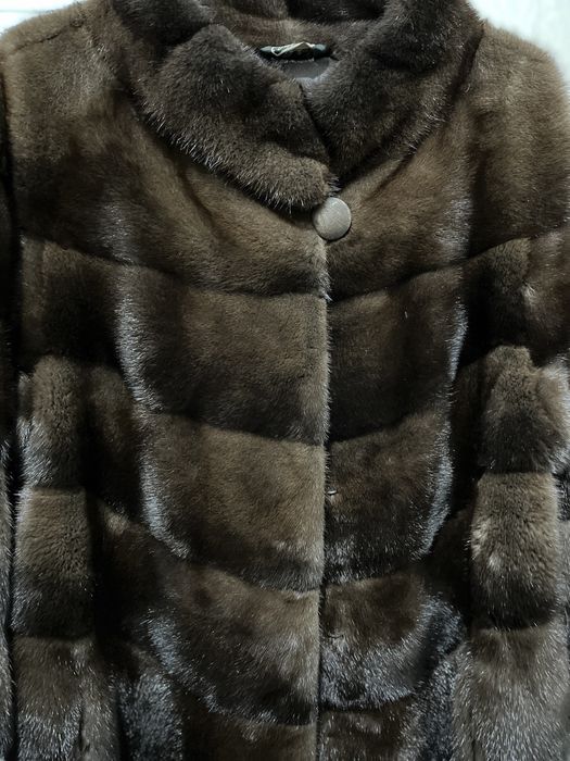 Продам норковую шубу