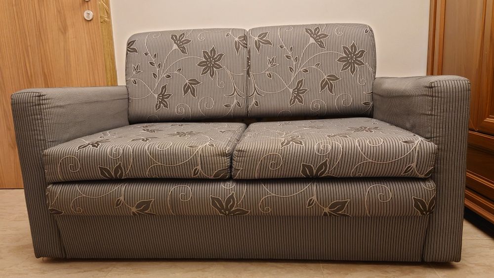 Диван спалня ,гардероб шкаф, бюро огледало, кухня, мебели - обзавежд