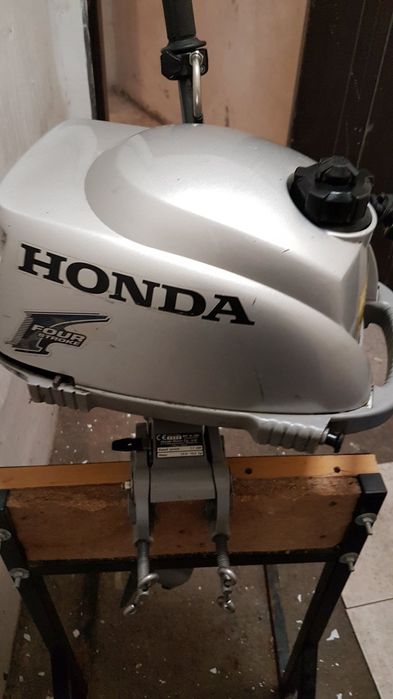 Извънбордов двигател Honda 2.3