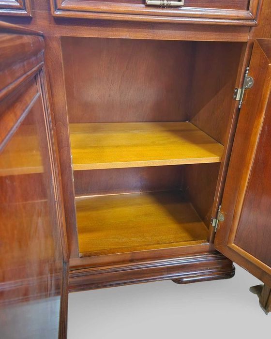 Черешов контрабюфет дресоар три крила