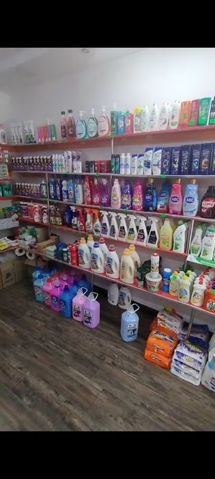 Продаётся 1 ком кв магазин