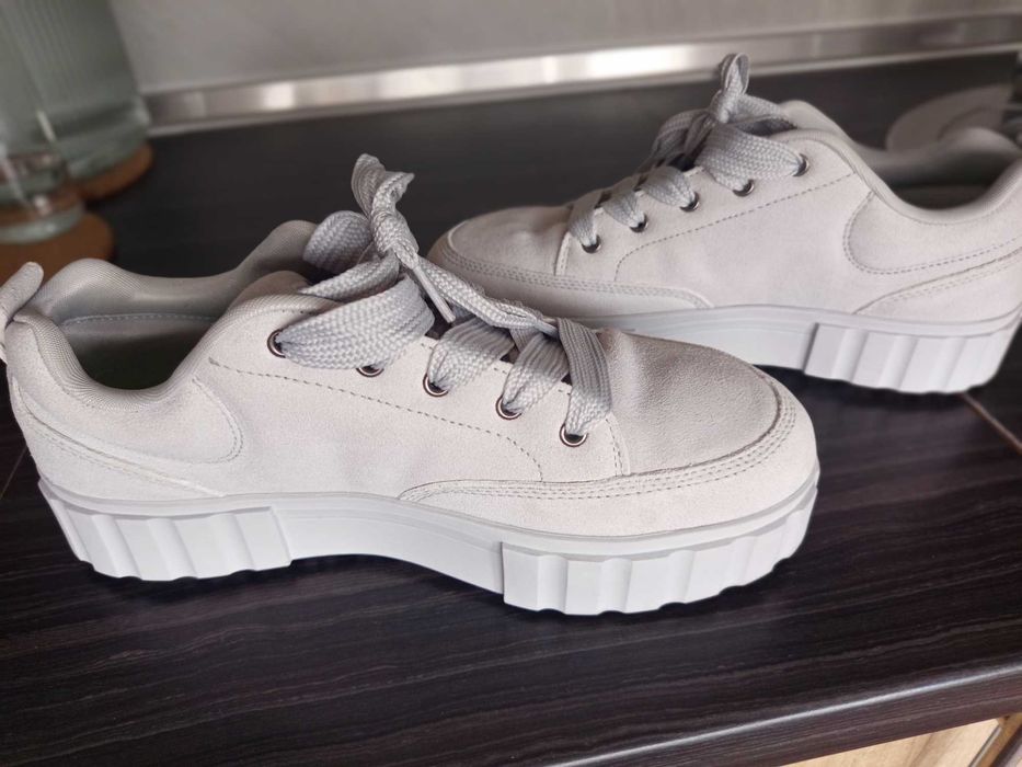 Дамски зимни обувки