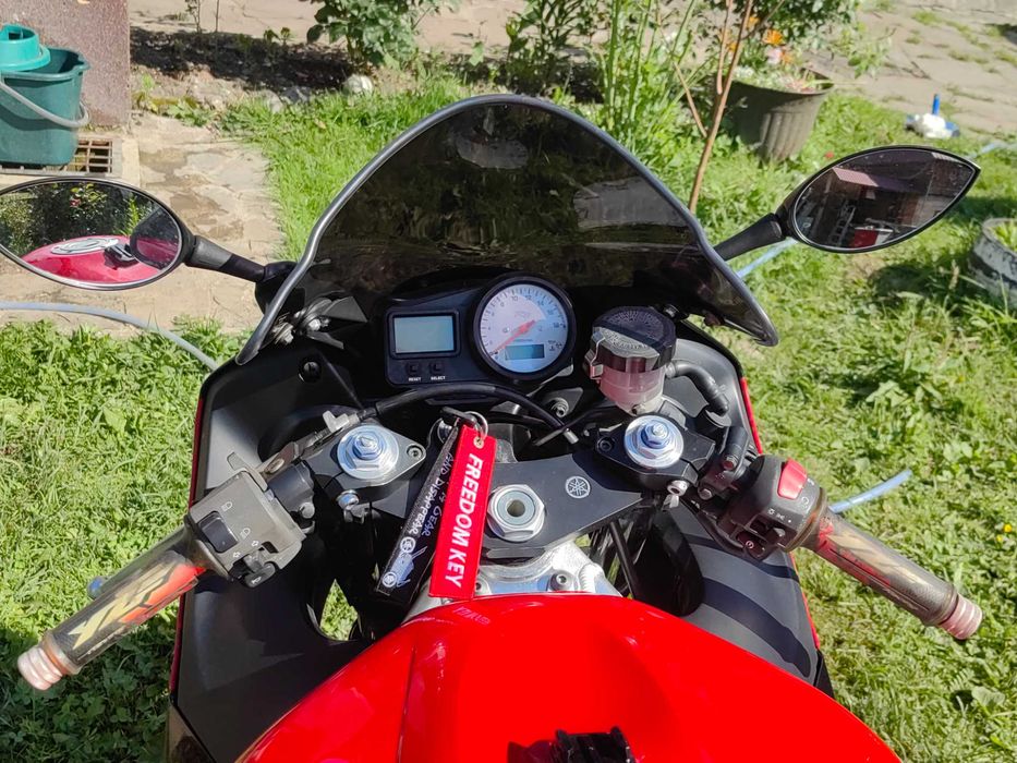 Yamaha R6 - 2002