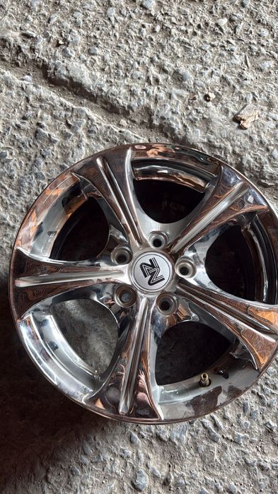 Продам диск R14 5х100
