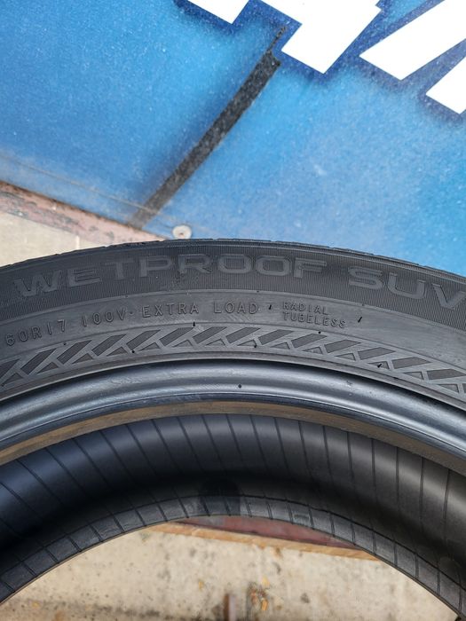 215 60 17 Nokian 4бр летни дот 21