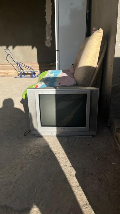 Телевизор LG 5000