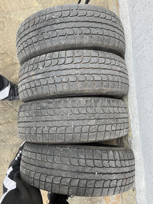 4 броя гуми в джанти