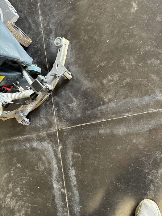 Masina curatat pardoseli nilfisk karcher etc