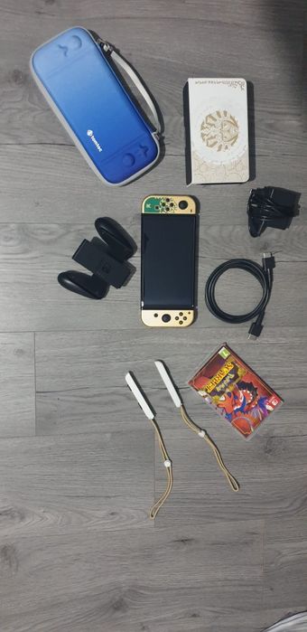 Nintendo Switch OLED – Ediția Zelda + Pokémon Scarlet (Stare Excelentă