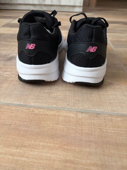 Нови маратонки New Balance