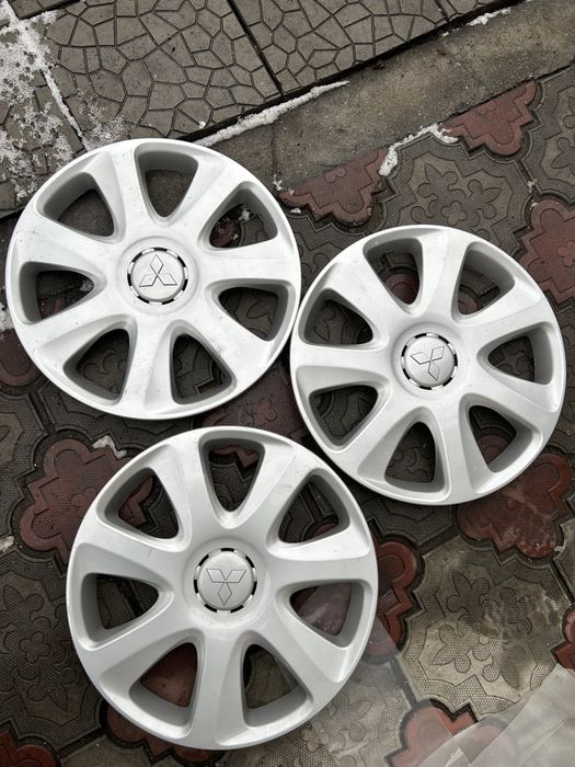Колпаки на Mitsubishi Lanser r16