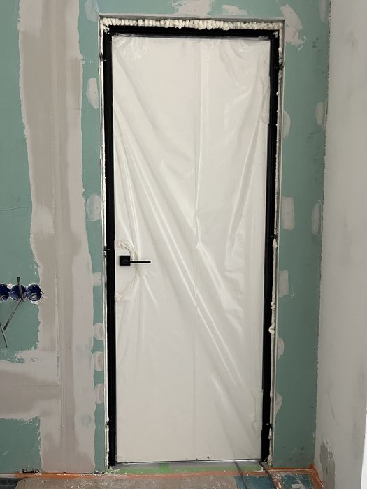 Установка скрытых дверей