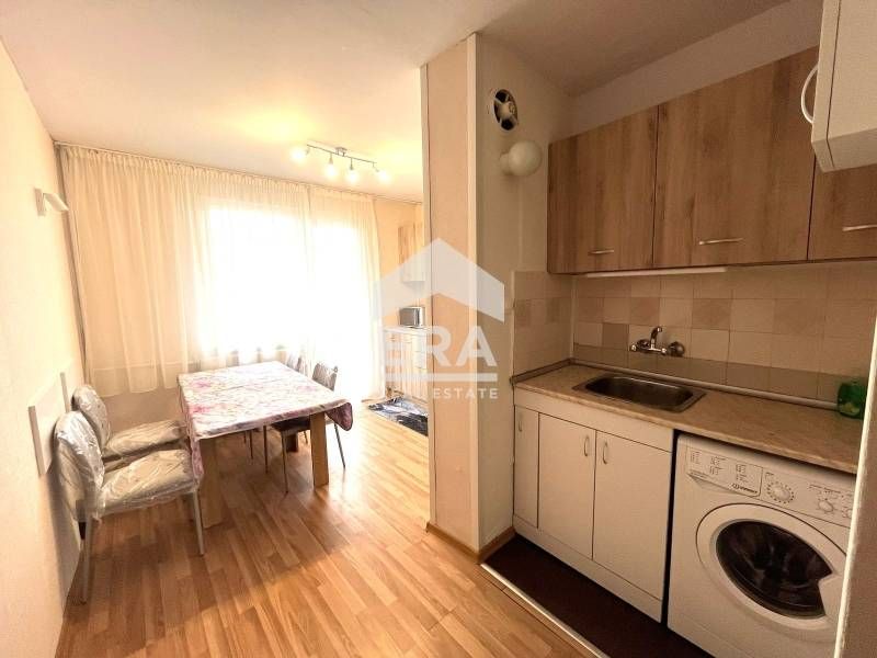 Тристаен апартамент в ж.к. Младост 4