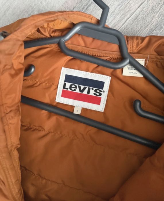 Geaca  Levi’s   marimea   S