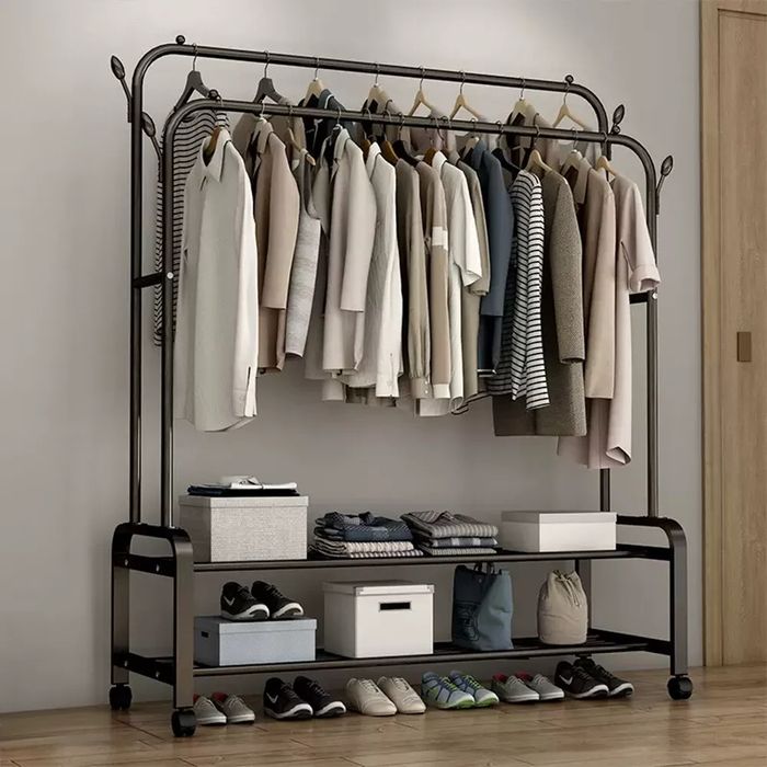 Garderob stayashiy veshilka