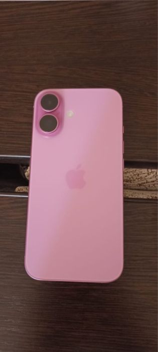 Продам айфон 16, б/у