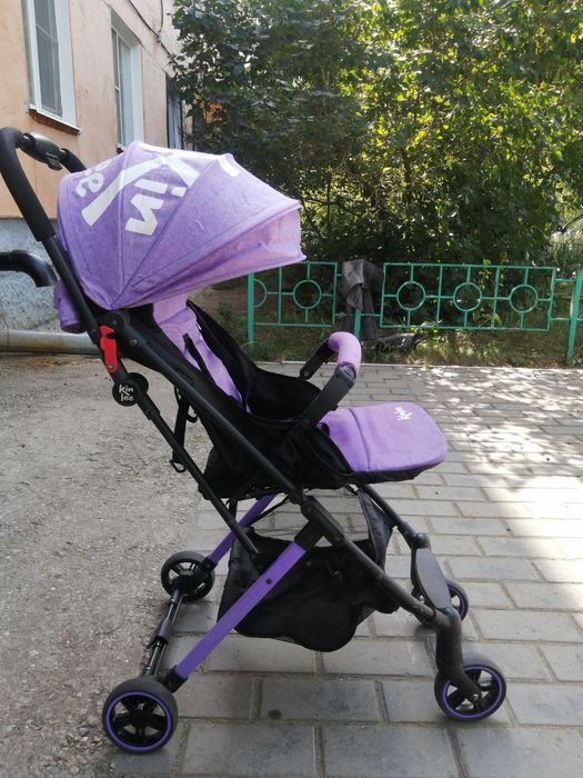 Каляска детская фиолетовая