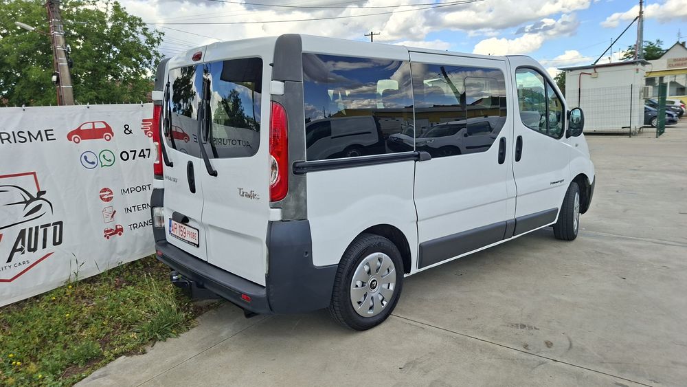 Opel Vivaro Renault  Trafiv 2012 9 loc 2.0 cdti  E5114 cp 264197km clima  2 usi laterale Rate Factură Garantie