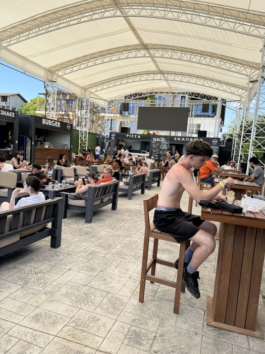 Costinesti loc Rulota sau spatiul comercial chirie