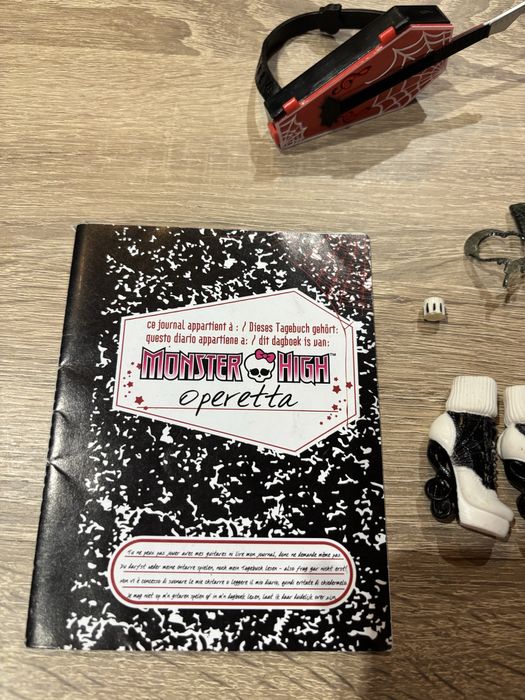 Дрешки за Monster high кукла Оперета