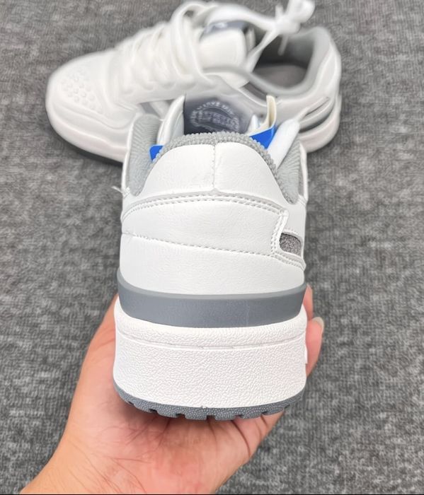 Адидас форумы серые