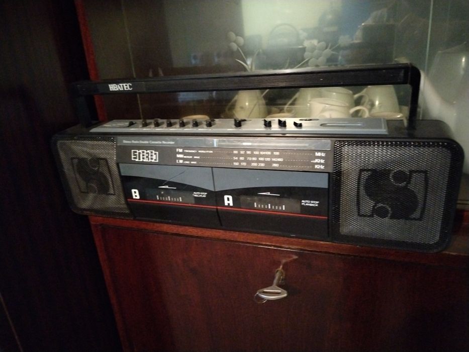 Dublu radiocasetofon vintage funcțional