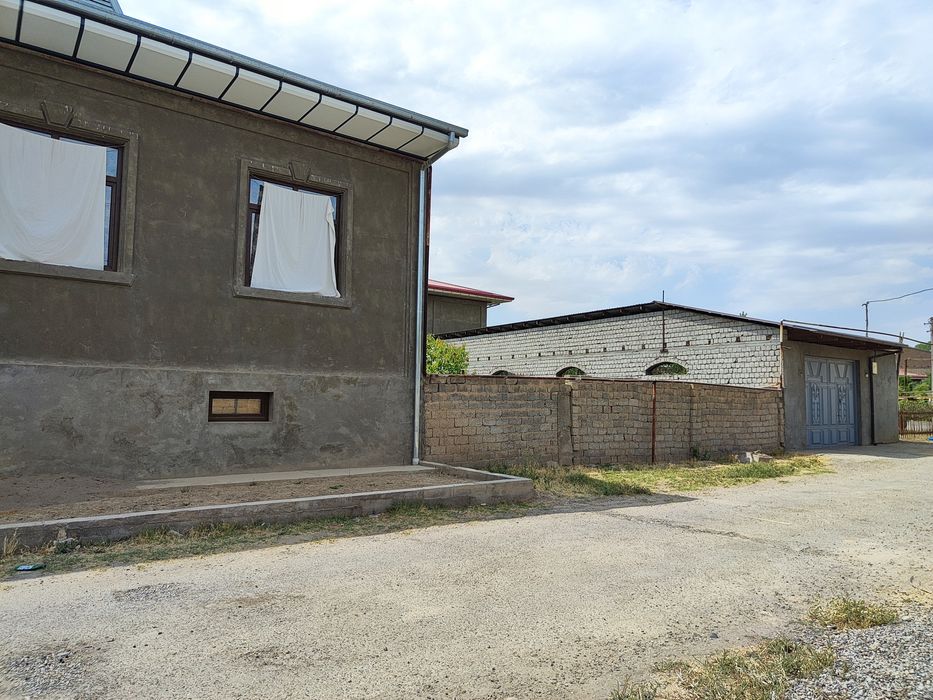 Yer sotiladi (quruq yer) 3,75 sotix