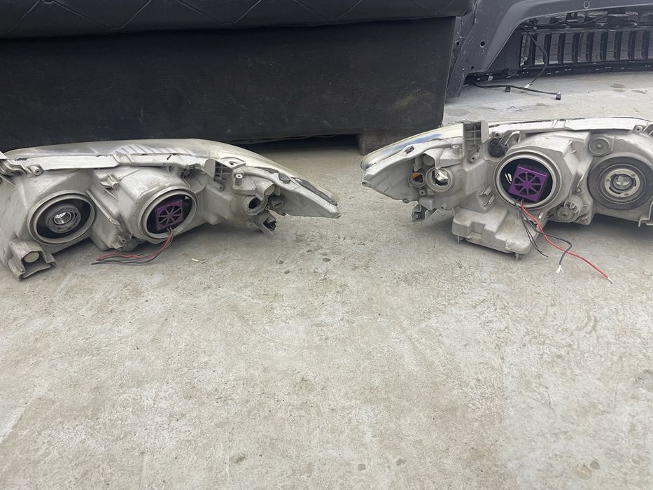 Блок фары на камри 40