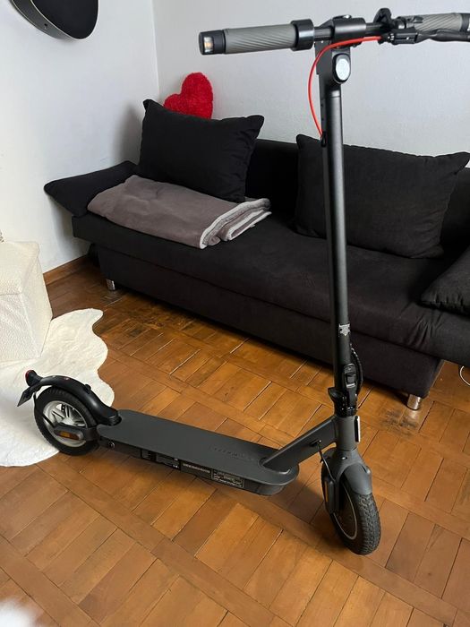 Vând trotinetă electrică nouă