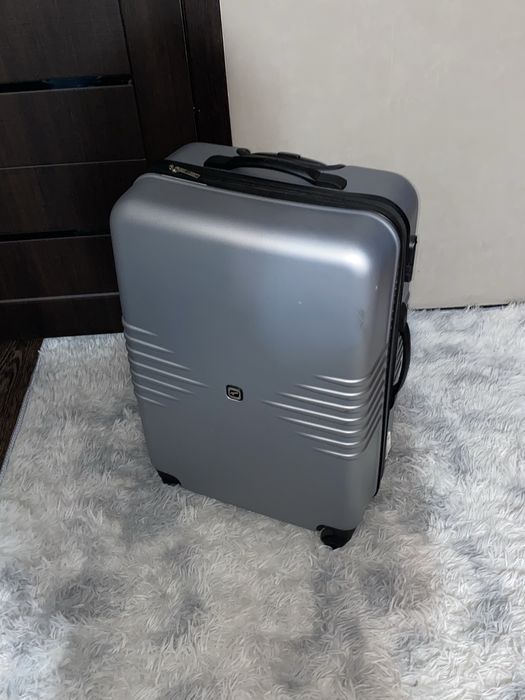 Большой чемодан L