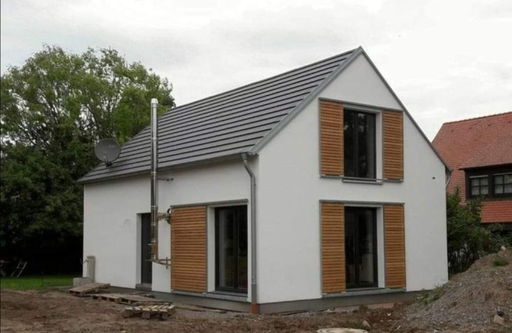 Vand case modulare ori ce dimensiune la comanda