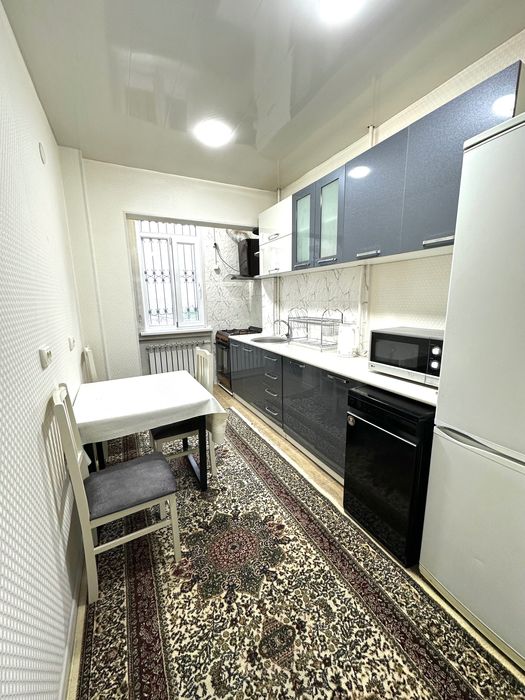 Сдается 3-х ком. метро Айбек