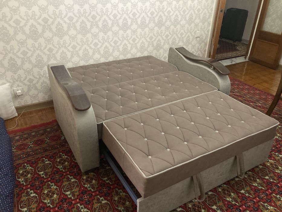 Продается диван раскладной б/у