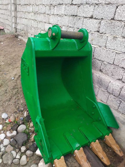 ekskavator  a'lo holatda 2022 i