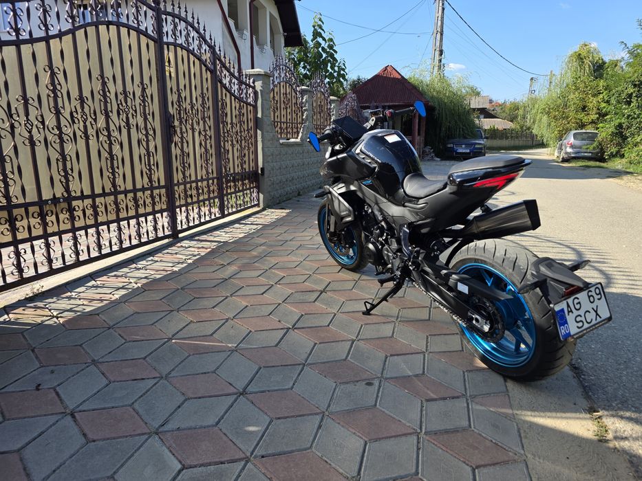 CF MOTO 800NK 2025