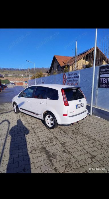 Vând Ford c max 2010