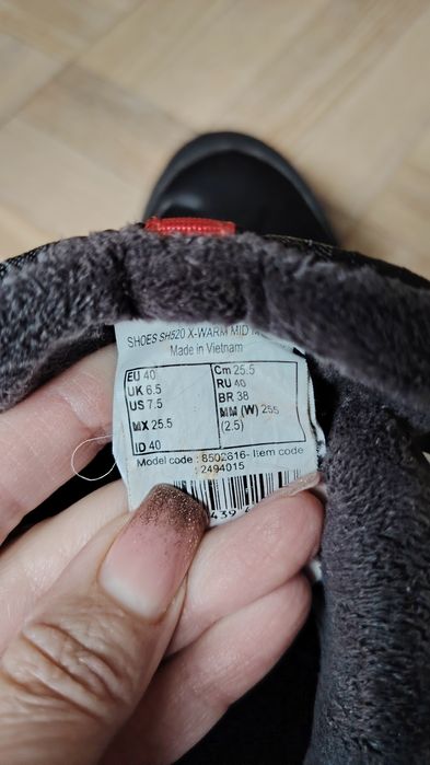 Vând 2 perechi bocanci mărime 40