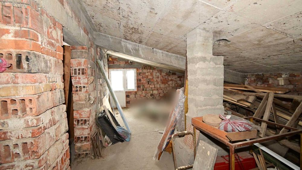 Самостоятелна, двуетажна, масивна къща в гр. Радомир