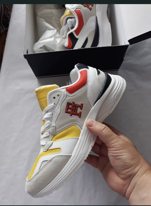 Tommy Hilfiger nr 43 originali