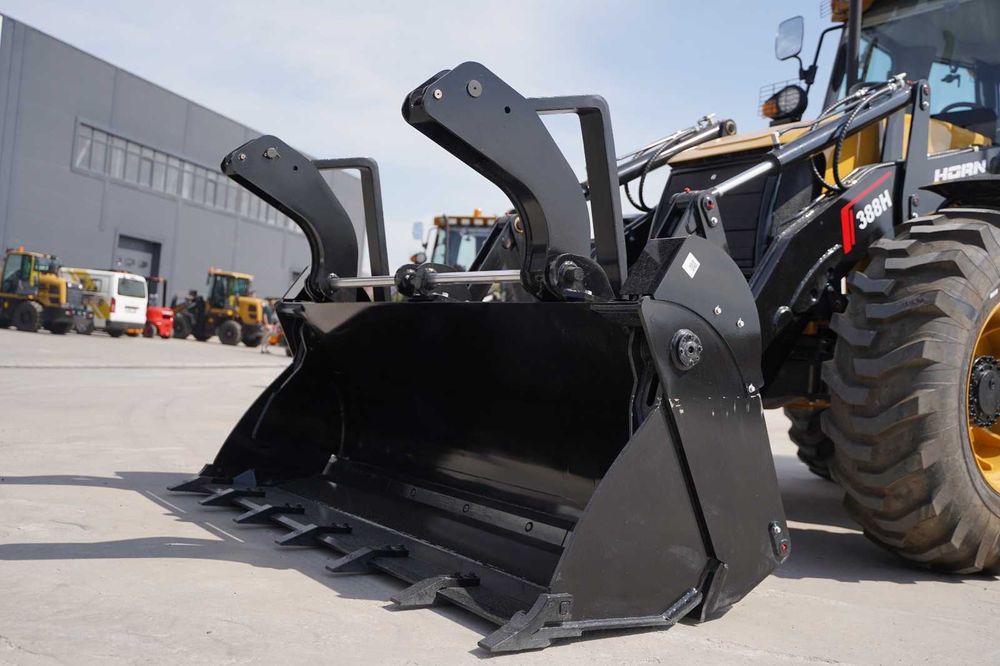 Экскаватор-погрузчик HORN 388H 6в1