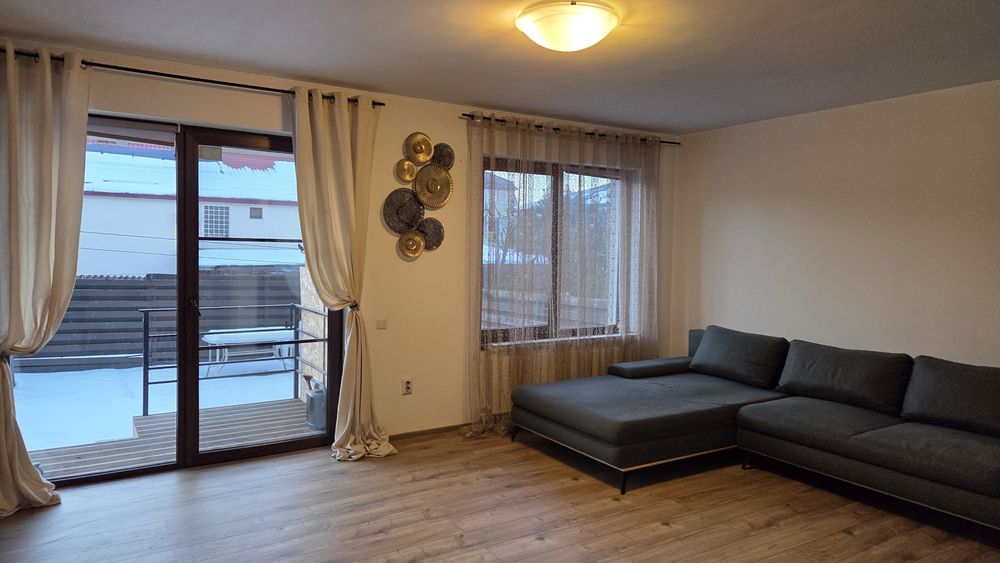 Închiriez duplex 800 EUR Floresti zona Cetatii