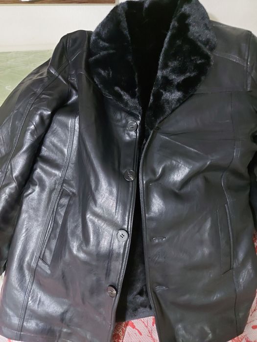 Продам мужскую дубленку