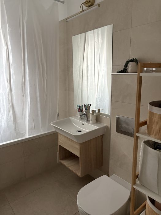 Apartament 3 camere de vanzare